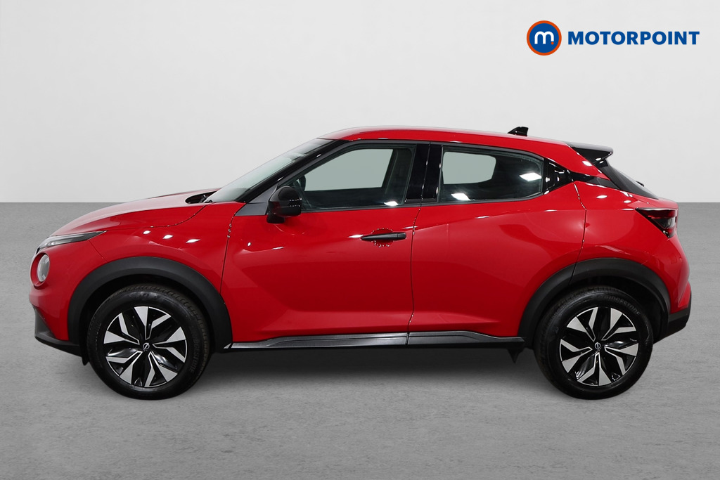 Nissan Juke Acenta Premium Automatic Petrol SUV - Stock Number (1575557) - Passenger side
