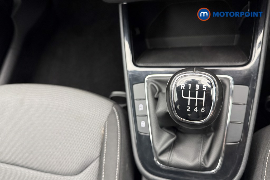 Skoda Fabia Colour Edition Manual Petrol Hatchback - Stock Number (1575680) - 10th supplementary image