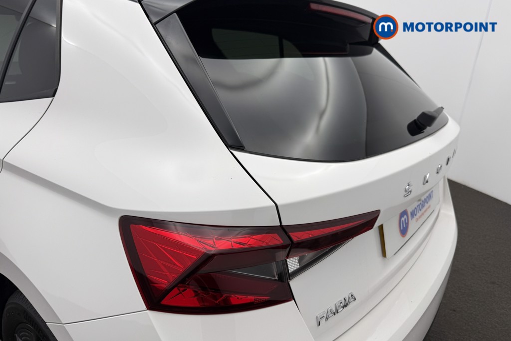 Skoda Fabia Colour Edition Manual Petrol Hatchback - Stock Number (1575680) - 24th supplementary image