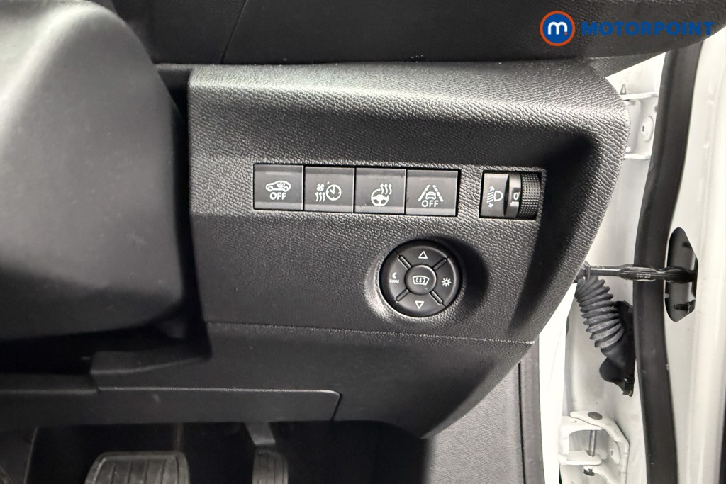 Citroen C4 Shine Plus Automatic Electric Hatchback - Stock Number (1575930) - 21st supplementary image