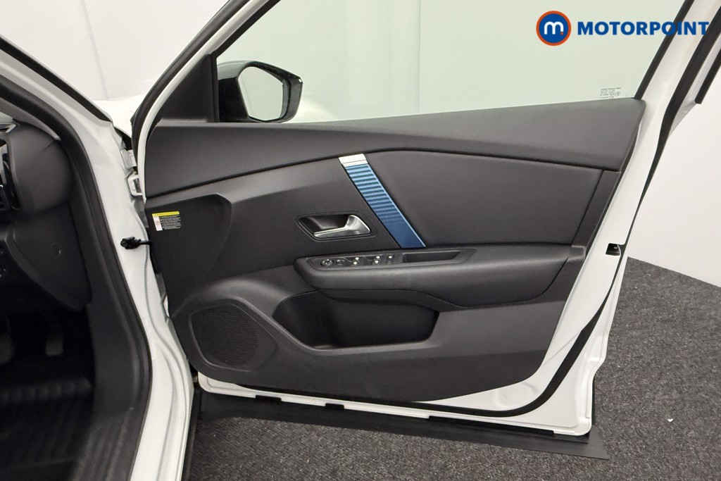 Citroen C4 Shine Plus Automatic Electric Hatchback - Stock Number (1575930) - 23rd supplementary image