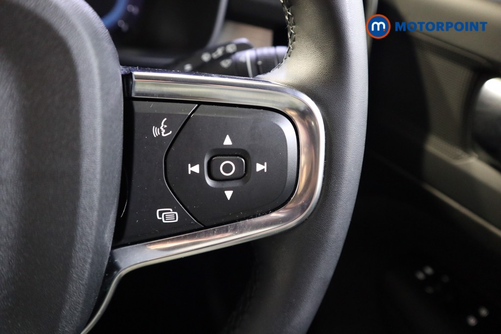 Volvo Xc40 Core Automatic Petrol SUV - Stock Number (1576096) - 4th supplementary image