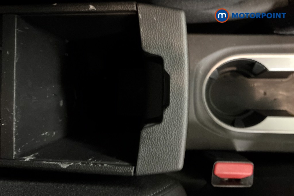 Renault Captur Se Limited Manual Petrol SUV - Stock Number (1576205) - 12th supplementary image