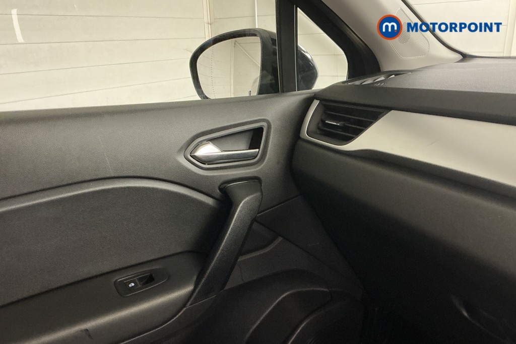 Renault Captur Se Limited Manual Petrol SUV - Stock Number (1576205) - 16th supplementary image