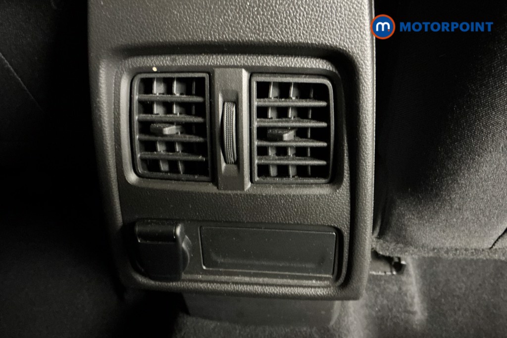 Renault Captur Se Limited Manual Petrol SUV - Stock Number (1576205) - 20th supplementary image