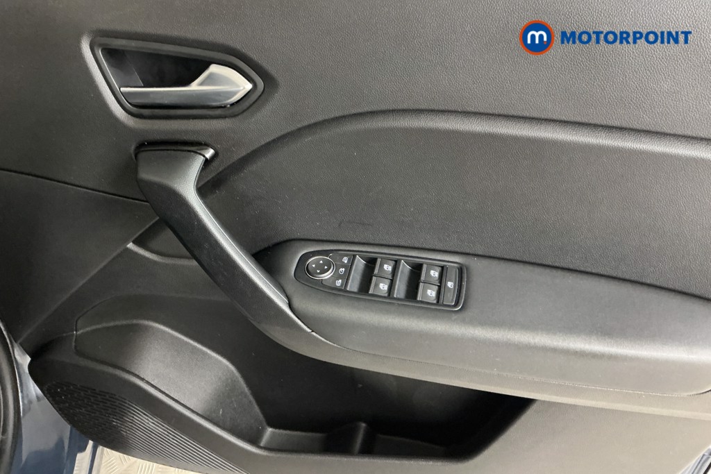 Renault Captur Se Limited Manual Petrol SUV - Stock Number (1576205) - 21st supplementary image