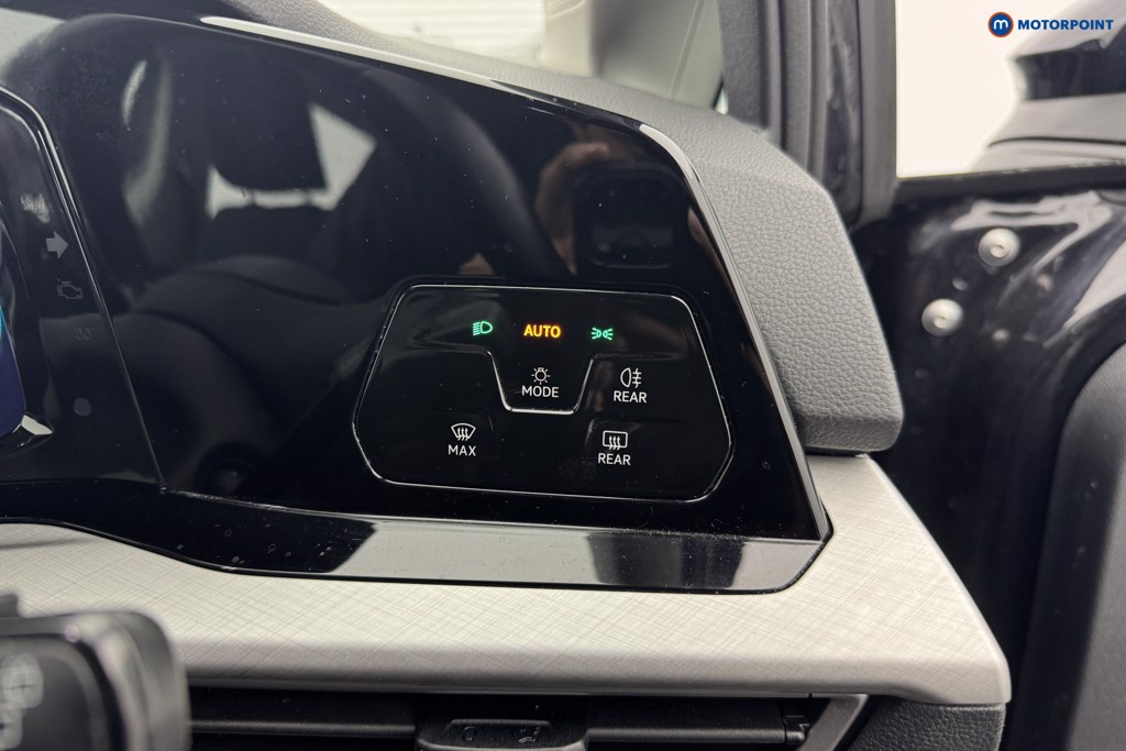 Volkswagen Golf Life Manual Petrol Hatchback - Stock Number (1576611) - 15th supplementary image