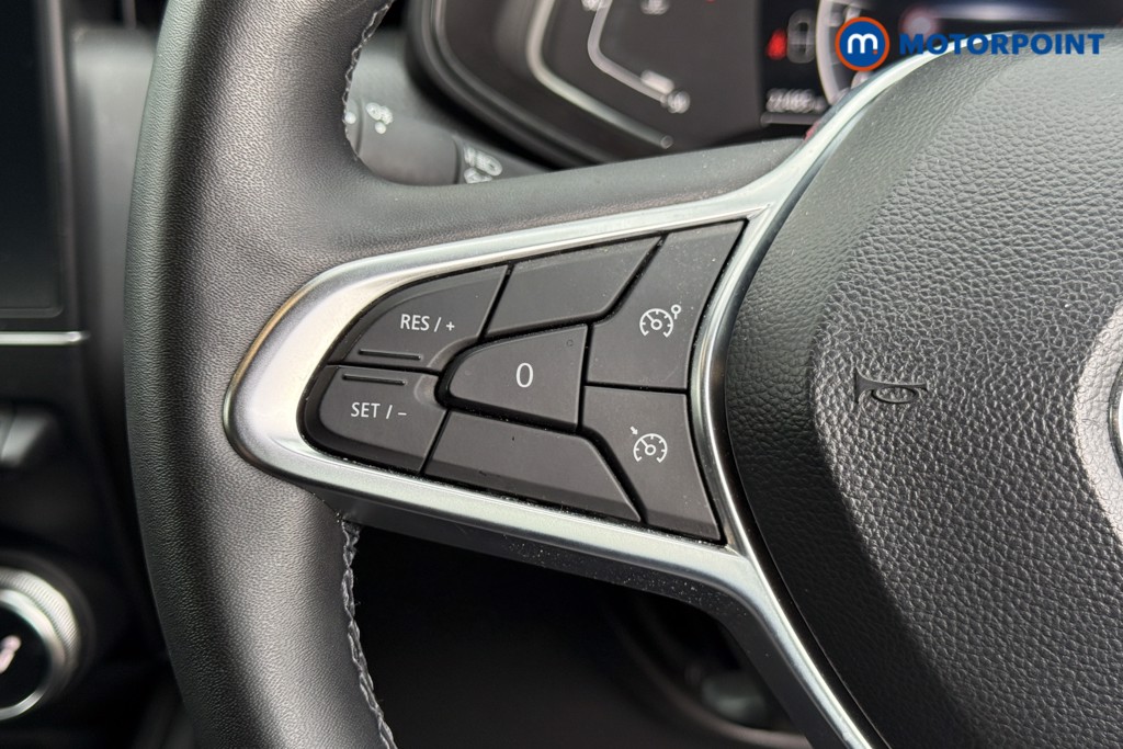 Renault Clio Evolution Manual Petrol Hatchback - Stock Number (1576877) - 4th supplementary image