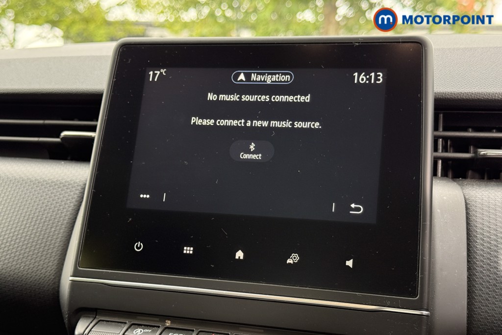 Renault Clio Evolution Manual Petrol Hatchback - Stock Number (1576877) - 9th supplementary image
