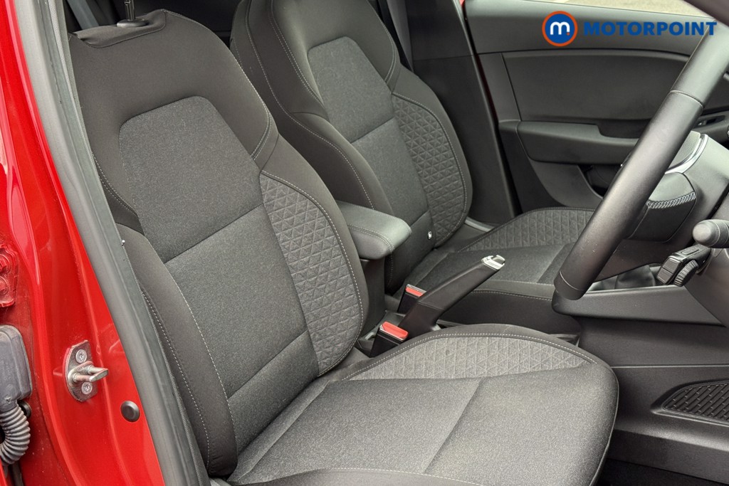 Renault Clio Evolution Manual Petrol Hatchback - Stock Number (1576877) - 13th supplementary image