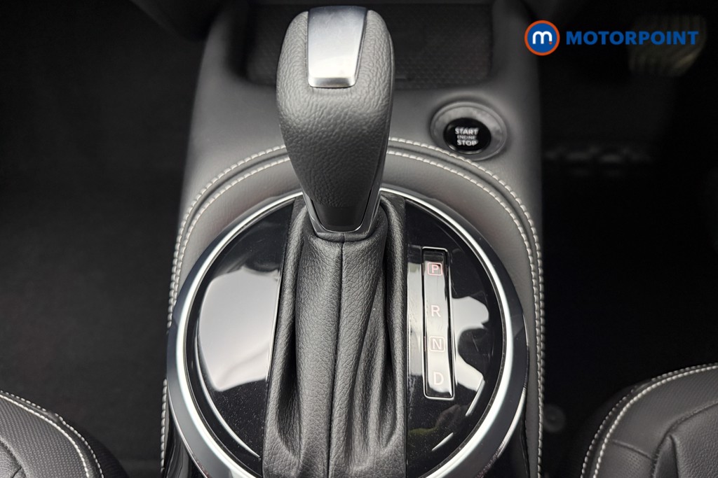 Nissan Juke Tekna Automatic Petrol SUV - Stock Number (1577147) - 7th supplementary image