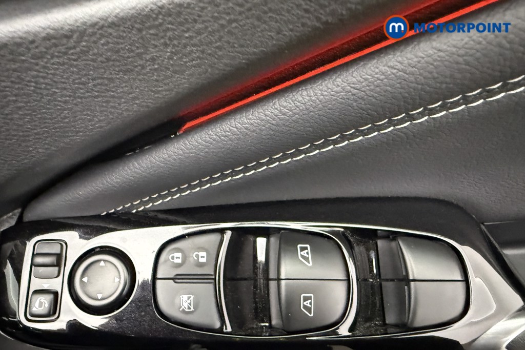 Nissan Juke Tekna Automatic Petrol SUV - Stock Number (1577147) - 19th supplementary image