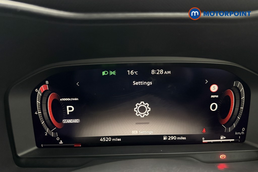 Nissan Juke Tekna Automatic Petrol SUV - Stock Number (1577148) - 4th supplementary image