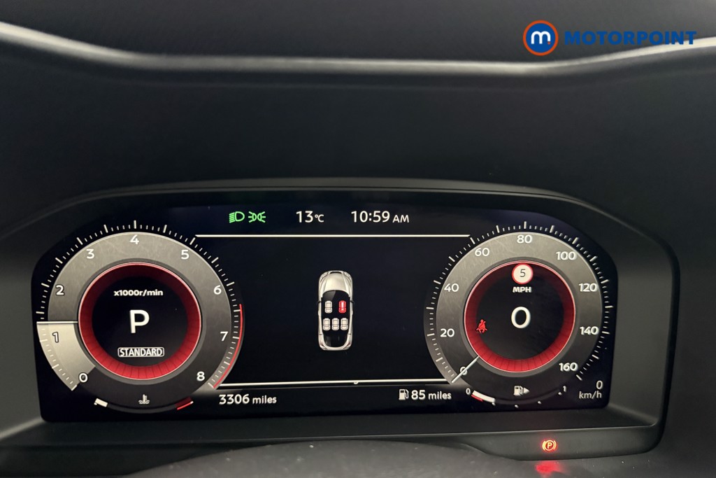Nissan Juke Tekna Automatic Petrol SUV - Stock Number (1577149) - 4th supplementary image