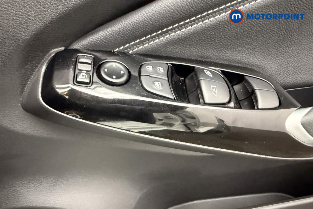 Nissan Juke Tekna Automatic Petrol SUV - Stock Number (1577149) - 17th supplementary image