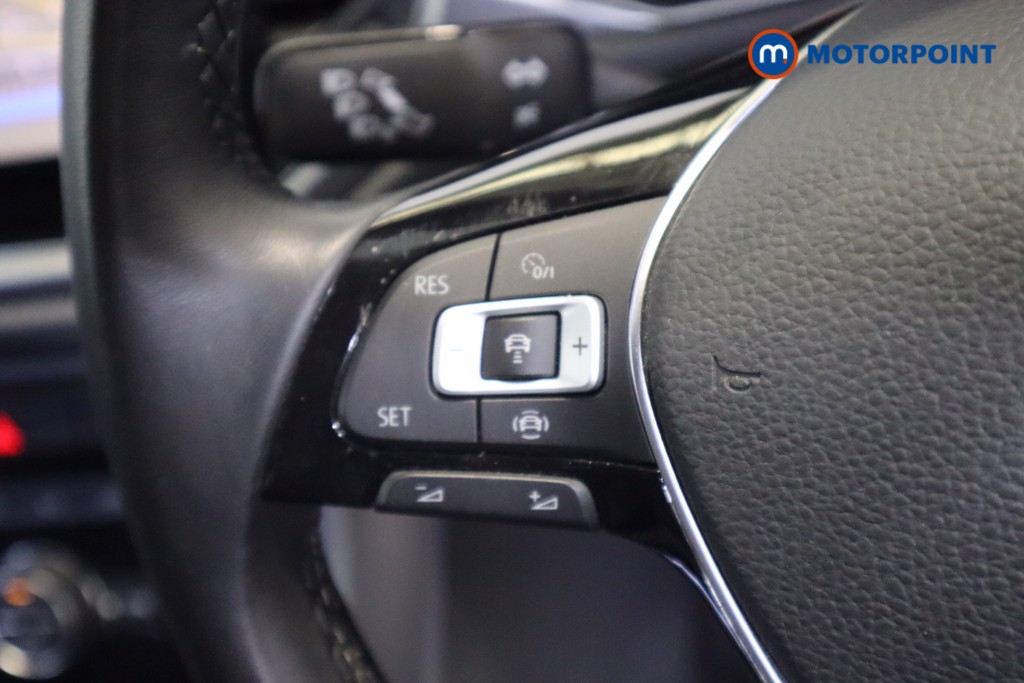 Volkswagen T-Roc Active Manual Petrol SUV - Stock Number (1577208) - 12th supplementary image