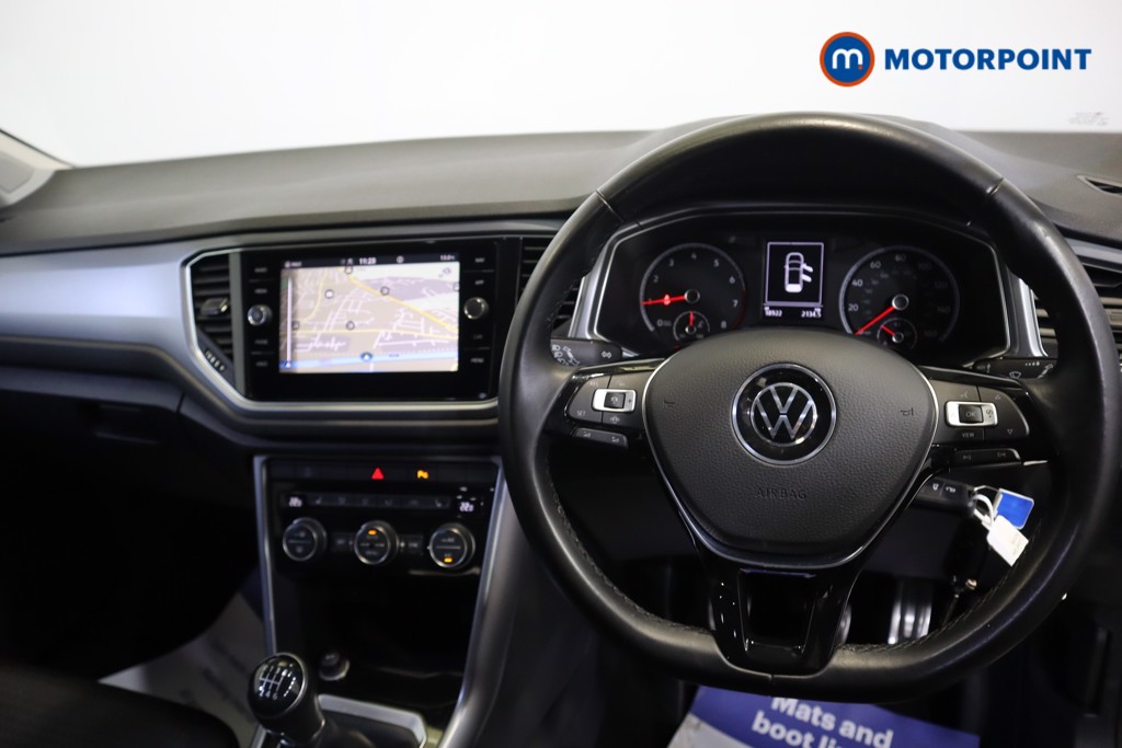 Volkswagen T-Roc Active Manual Petrol SUV - Stock Number (1577208) - 1st supplementary image