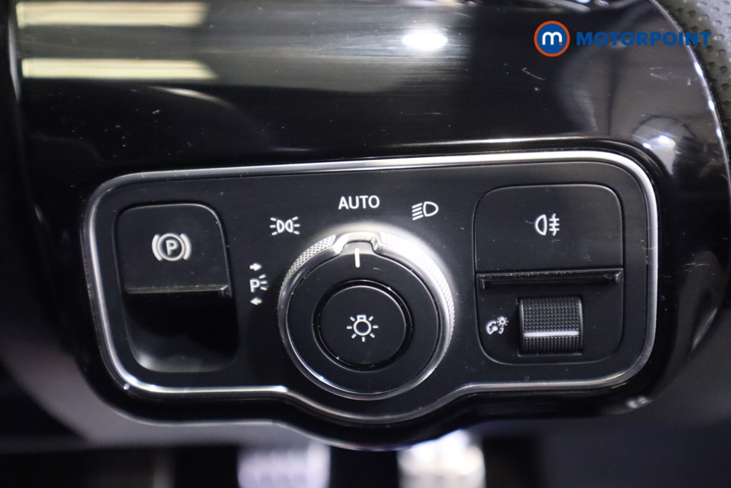 Mercedes-Benz A Class Amg Line Manual Petrol Hatchback - Stock Number (1577370) - 10th supplementary image