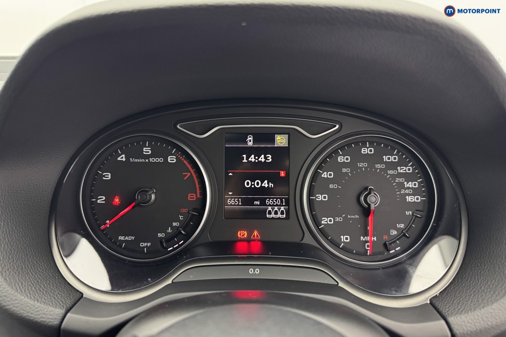 Audi Q2 Technik Manual Petrol SUV - Stock Number (1577476) - 4th supplementary image