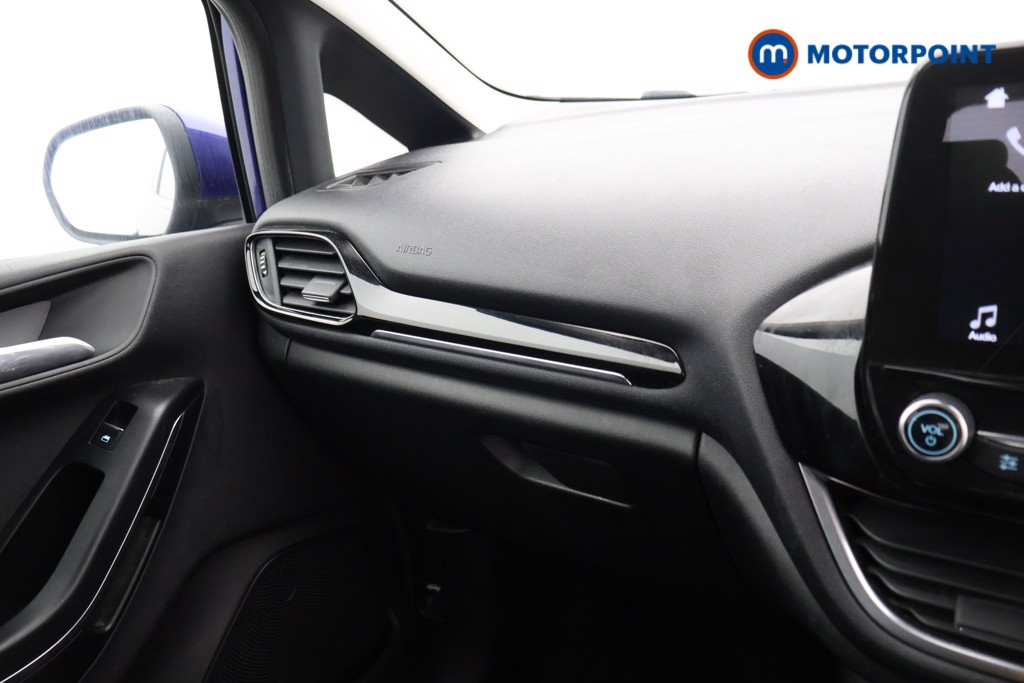 Ford Fiesta Zetec Manual Petrol Hatchback - Stock Number (1577978) - 7th supplementary image