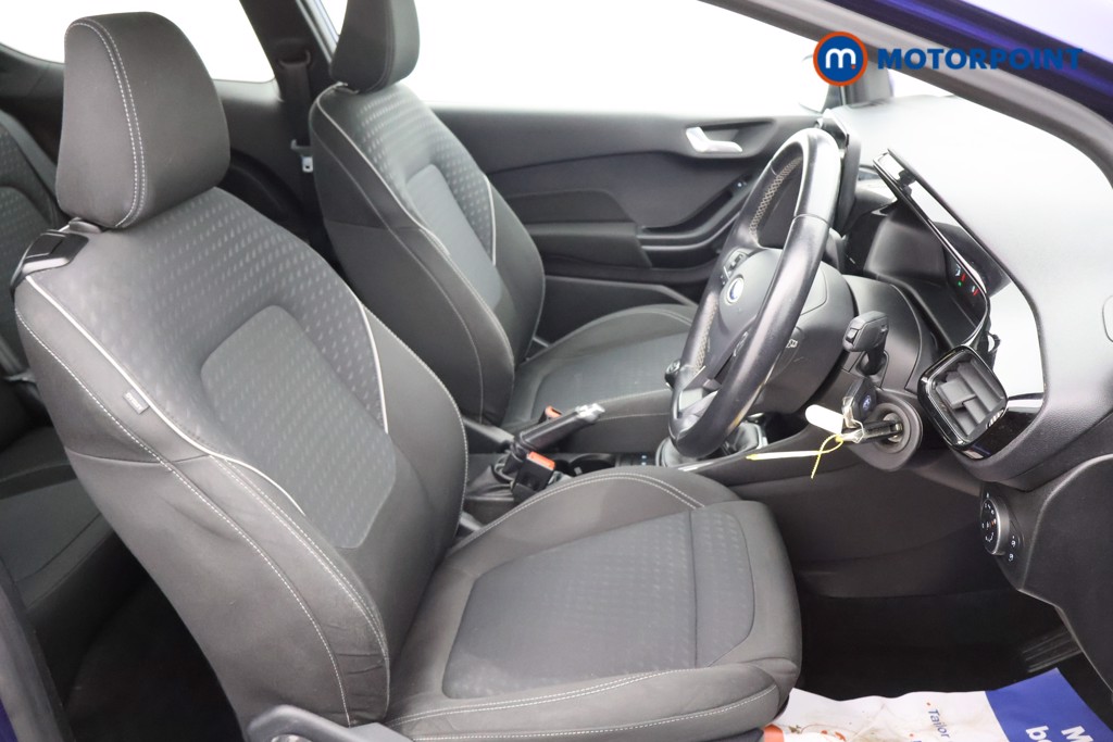 Ford Fiesta Zetec Manual Petrol Hatchback - Stock Number (1577978) - 11th supplementary image