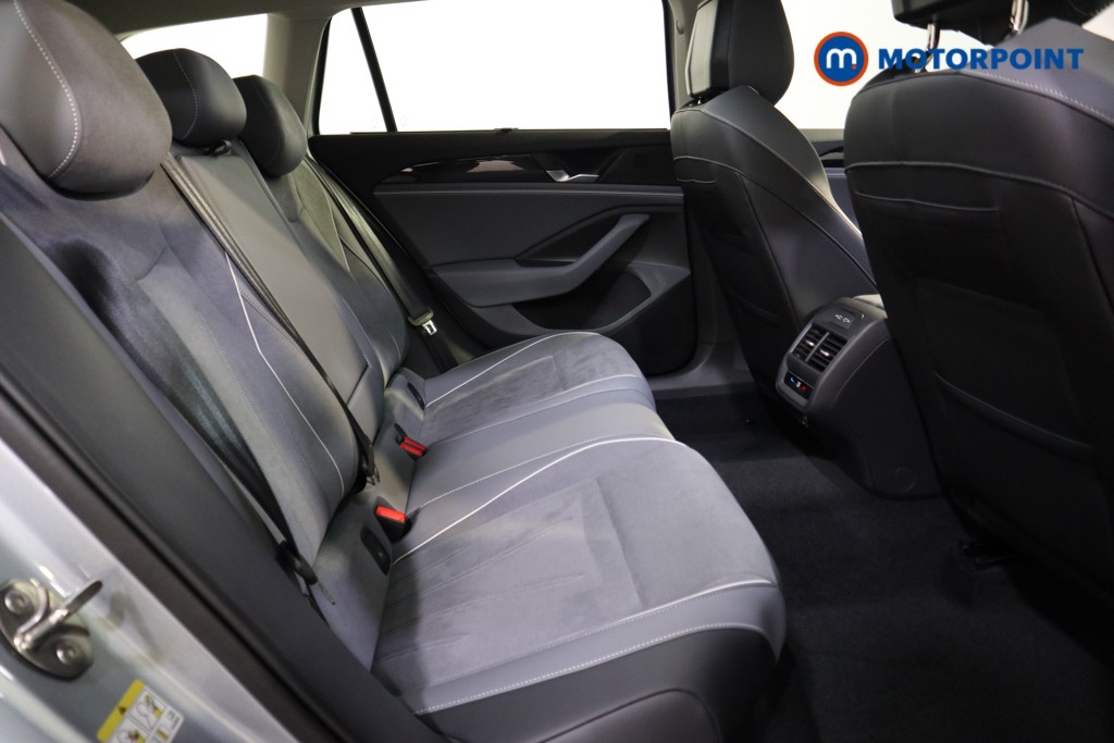 Volkswagen Passat Life Automatic Petrol Plug-In Hybrid Estate - Stock Number (1578107) - 14th supplementary image