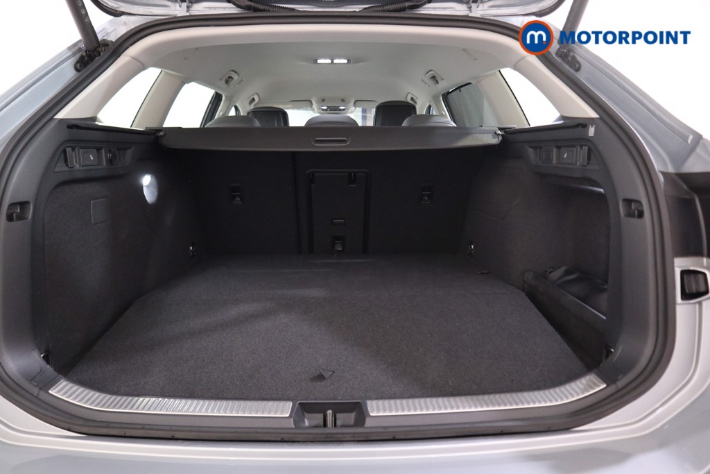 Volkswagen Passat Life Automatic Petrol Plug-In Hybrid Estate - Stock Number (1578107) - 15th supplementary image