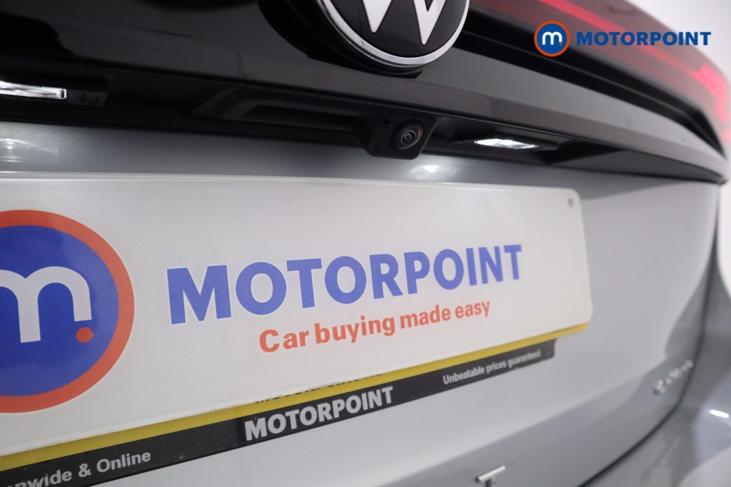 Volkswagen Passat Life Automatic Petrol Plug-In Hybrid Estate - Stock Number (1578107) - 22nd supplementary image