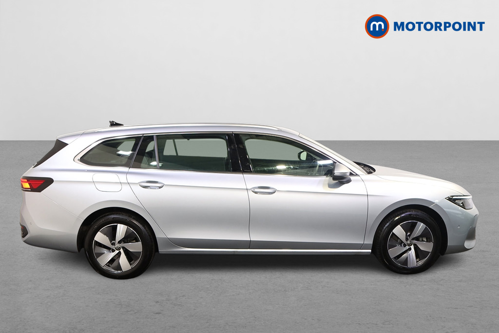 Volkswagen Passat Life Automatic Petrol Plug-In Hybrid Estate - Stock Number (1578107) - Drivers side