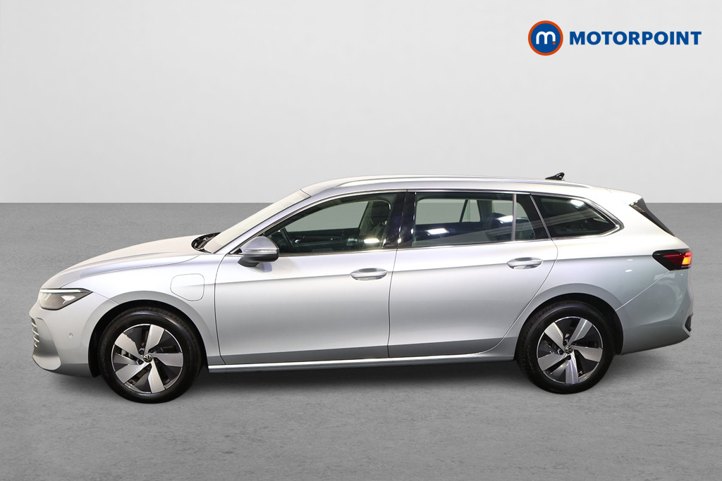 Volkswagen Passat Life Automatic Petrol Plug-In Hybrid Estate - Stock Number (1578107) - Passenger side