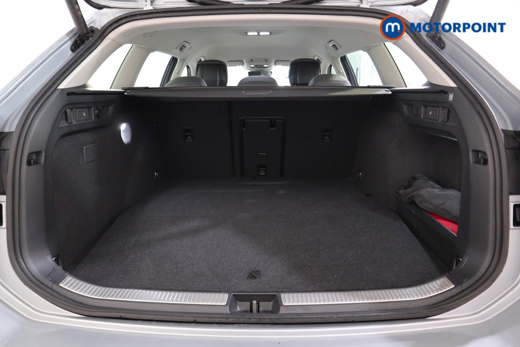Volkswagen Passat Life Automatic Petrol Plug-In Hybrid Estate - Stock Number (1578117) - 15th supplementary image