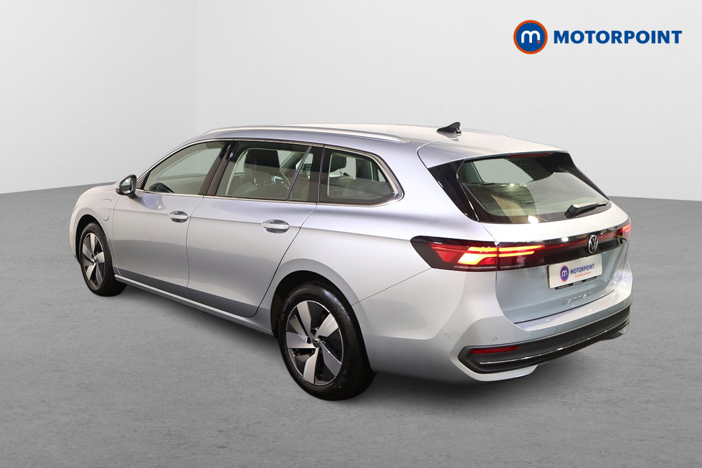 Volkswagen Passat Life Automatic Petrol Plug-In Hybrid Estate - Stock Number (1578117) - Passenger side rear corner