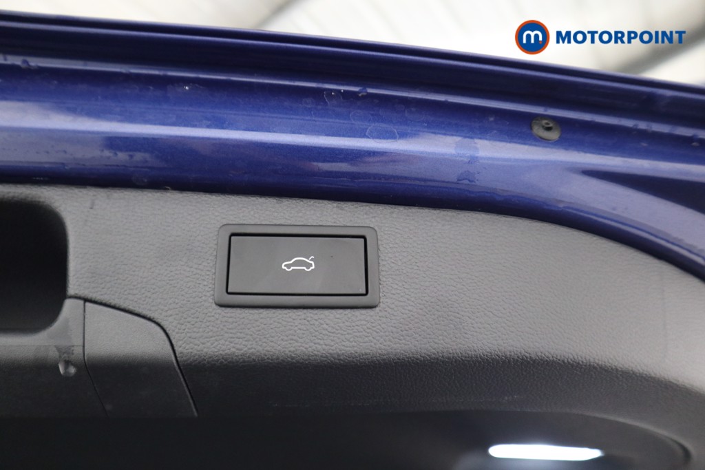 Volkswagen Passat Life Automatic Petrol Plug-In Hybrid Estate - Stock Number (1578152) - 16th supplementary image