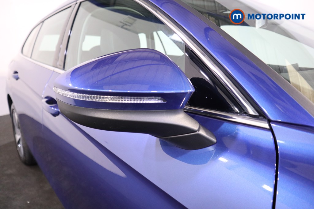 Volkswagen Passat Life Automatic Petrol Plug-In Hybrid Estate - Stock Number (1578152) - 17th supplementary image