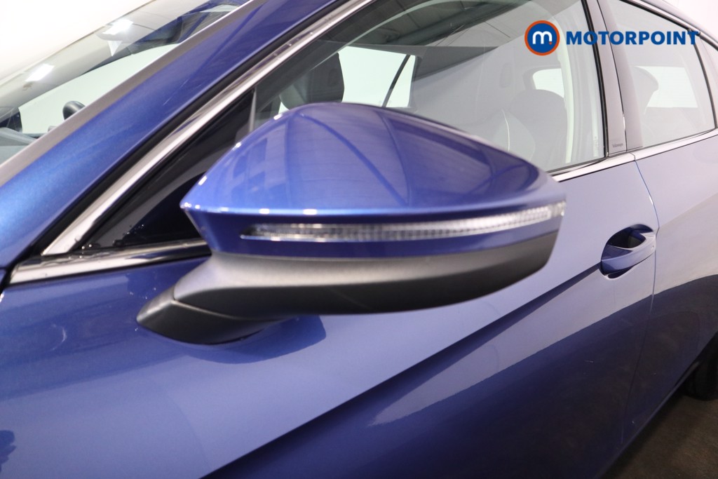 Volkswagen Passat Life Automatic Petrol Plug-In Hybrid Estate - Stock Number (1578152) - 18th supplementary image
