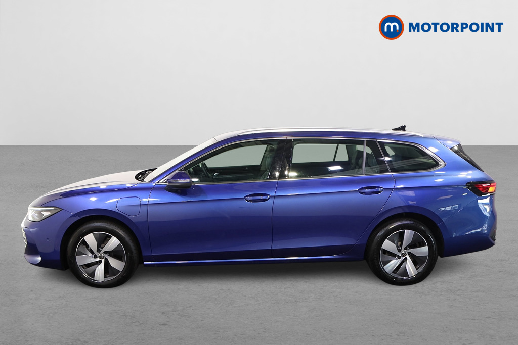 Volkswagen Passat Life Automatic Petrol Plug-In Hybrid Estate - Stock Number (1578152) - Passenger side