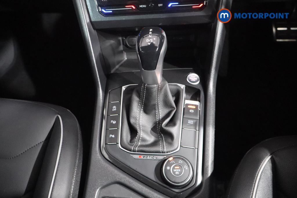 Volkswagen Tiguan R-Line Automatic Petrol SUV - Stock Number (1578179) - 3rd supplementary image