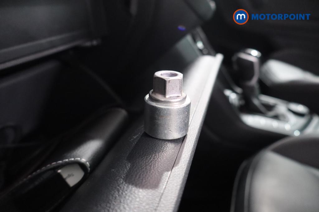 Volkswagen Tiguan R-Line Automatic Petrol SUV - Stock Number (1578179) - 14th supplementary image
