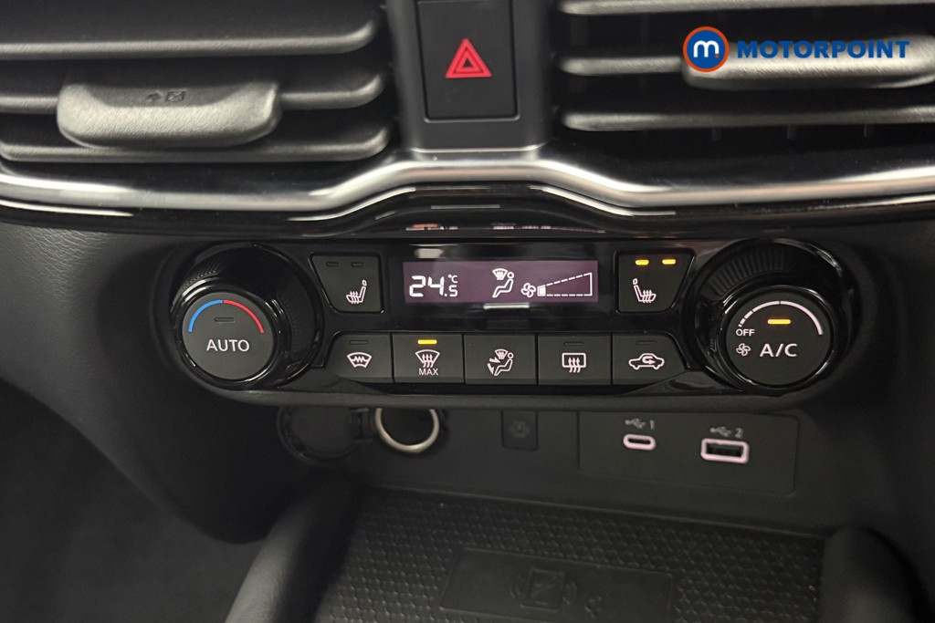 Nissan Juke Tekna Automatic Petrol SUV - Stock Number (1578232) - 9th supplementary image