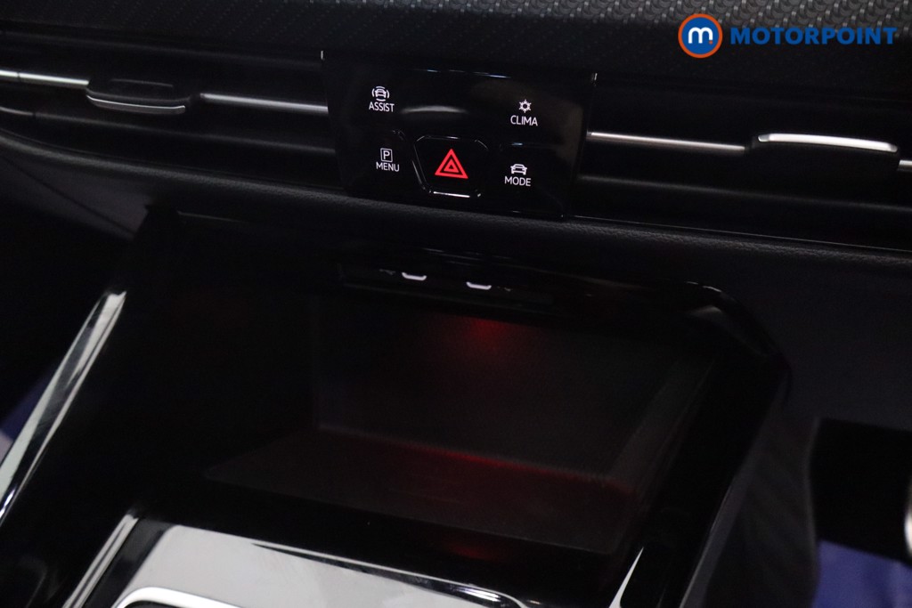 Volkswagen Golf R-Line Manual Petrol Hatchback - Stock Number (1578270) - 11th supplementary image