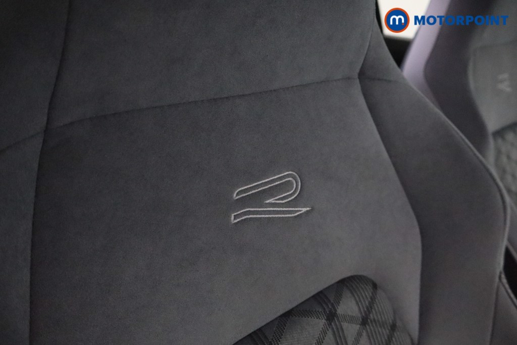 Volkswagen Golf R-Line Manual Petrol Hatchback - Stock Number (1578270) - 18th supplementary image