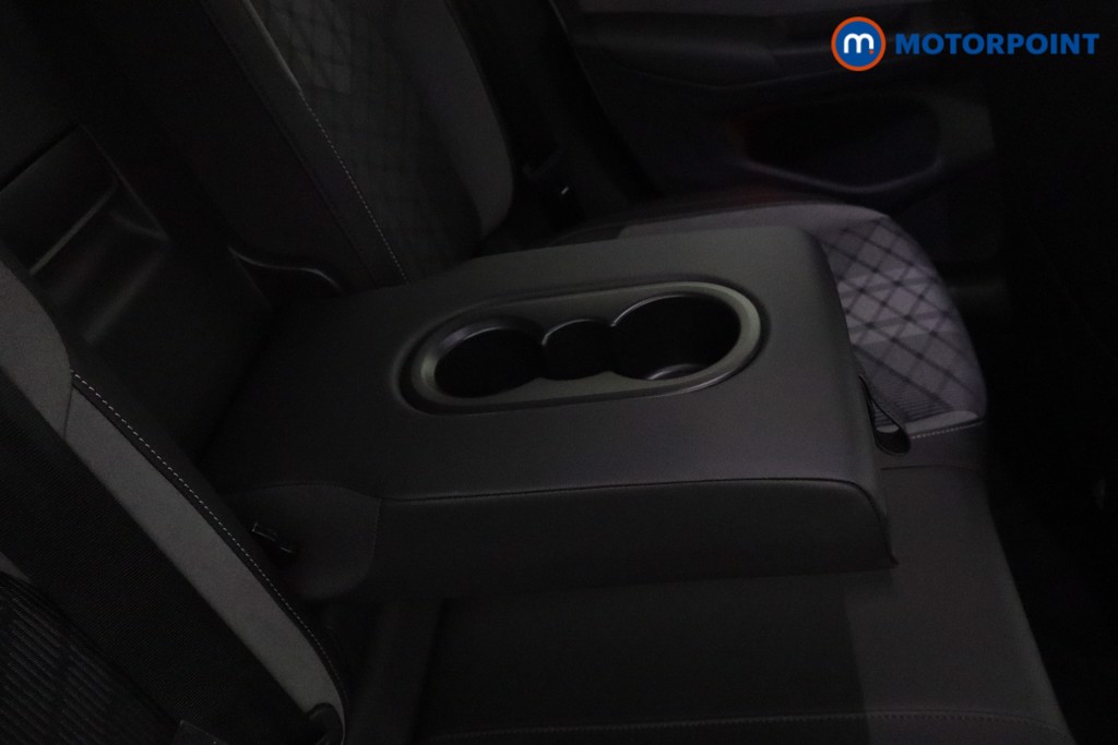 Volkswagen Golf R-Line Manual Petrol Hatchback - Stock Number (1578270) - 24th supplementary image