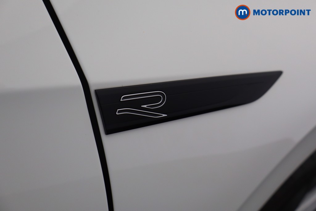 Volkswagen Golf R-Line Manual Petrol Hatchback - Stock Number (1578270) - 33rd supplementary image