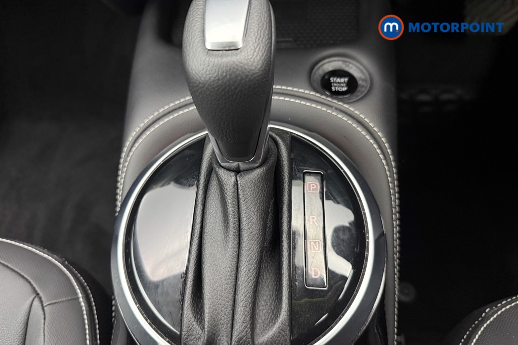 Nissan Juke Tekna Automatic Petrol SUV - Stock Number (1578290) - 7th supplementary image
