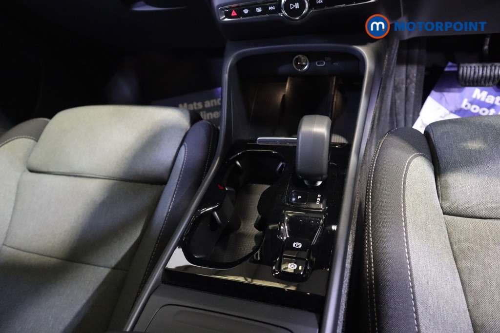 Volvo Xc40 Plus Automatic Petrol SUV - Stock Number (1578310) - 6th supplementary image