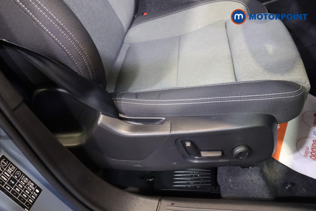 Volvo Xc40 Plus Automatic Petrol SUV - Stock Number (1578310) - 12th supplementary image