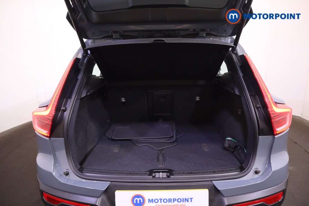 Volvo Xc40 Plus Automatic Petrol SUV - Stock Number (1578310) - 16th supplementary image