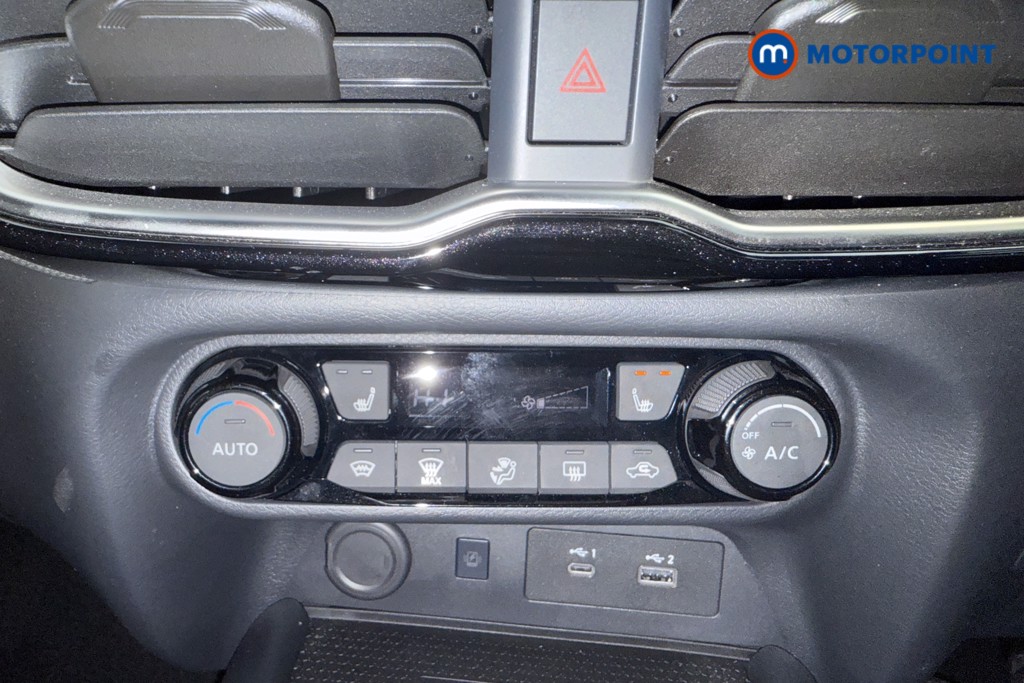 Nissan Juke Tekna Manual Petrol SUV - Stock Number (1578343) - 10th supplementary image