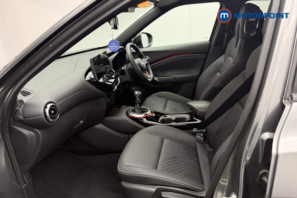 Nissan Juke Tekna Manual Petrol SUV - Stock Number (1578343) - 1st supplementary image