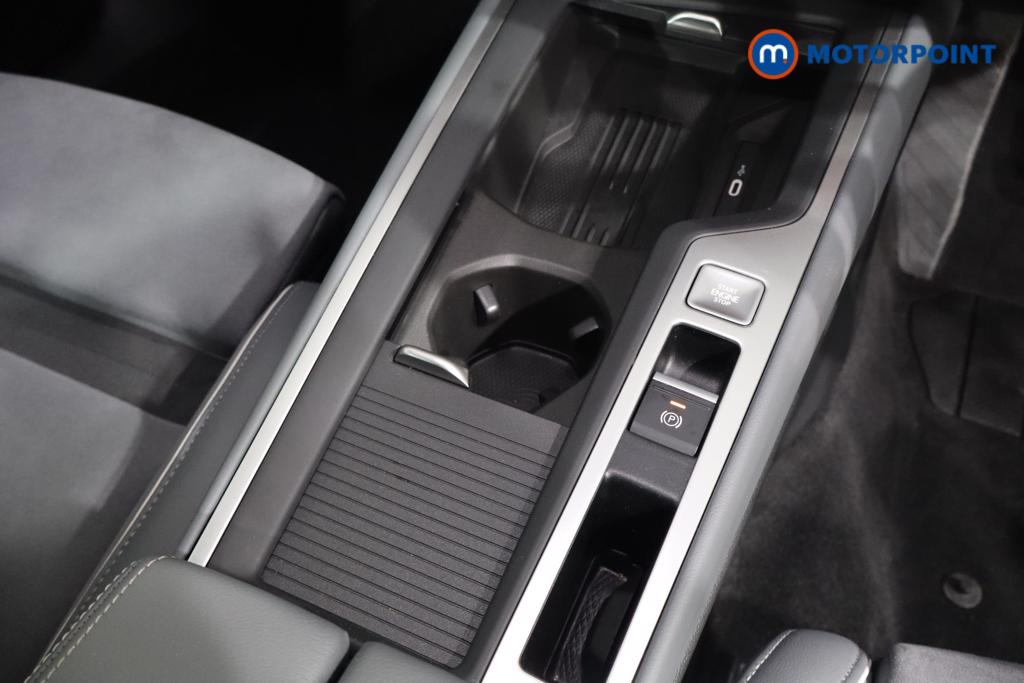 Volkswagen Passat Life Automatic Petrol Plug-In Hybrid Estate - Stock Number (1578392) - 4th supplementary image